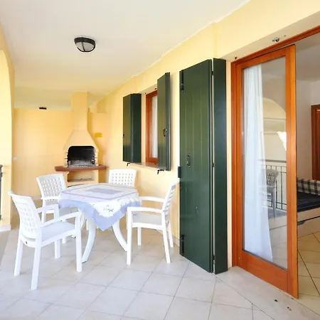 Апартаменти Villaggio Orchidea *